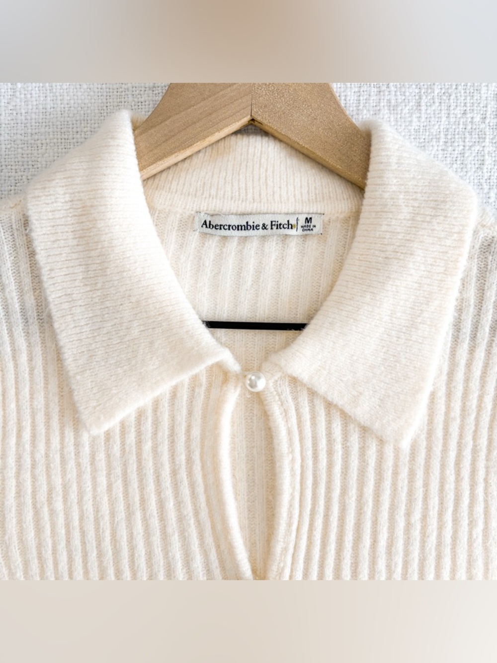 A&F ribbed short sleeve cardigan. - Picture 4 of 8
